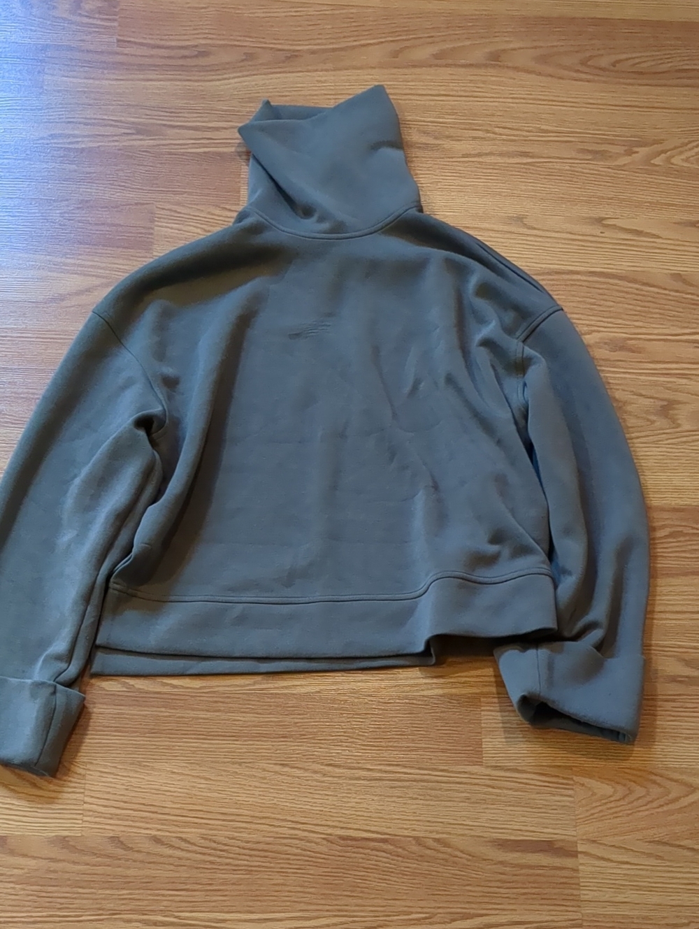 SPANX AirEssentials Cuffed Sleeve Turtleneck Essex Green M